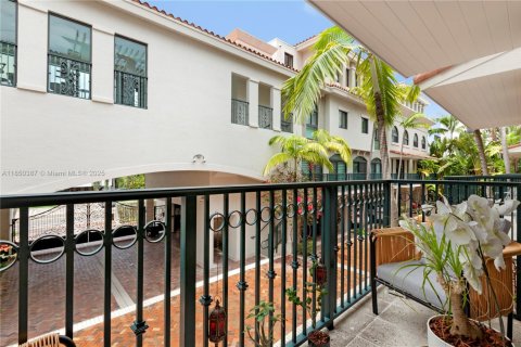 Condominio en venta en Bay Harbor Islands, Florida, 5 dormitorios, 248.51 m2 № 1857254 - foto 13