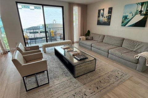 Condominio en venta en Bay Harbor Islands, Florida, 5 dormitorios, 248.51 m2 № 1857254 - foto 30