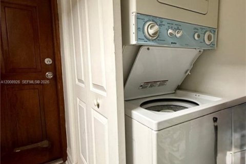 Снять в аренду кондоминиум в Майами, Флорида 2 спальни, 84.73м2, № 2072211 - фото 29