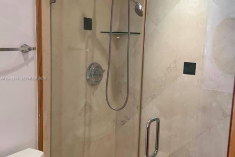Снять в аренду кондоминиум в Майами, Флорида 2 спальни, 84.73м2, № 2072211 - фото 22