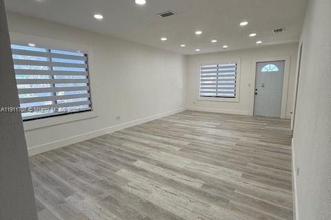 House in Miami, Florida 3 bedrooms, 98.1 sq.m. № 1967579 - photo 4