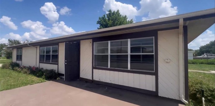 Immobilier commercial à Winter Haven, Floride № 1776716