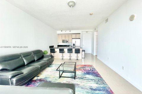 Condo à Miami, Floride, 1 chambre  № 2029086