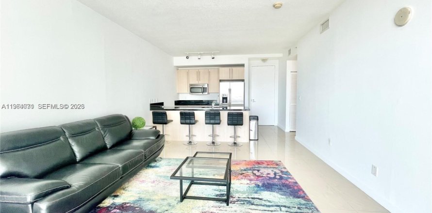 Condo à Miami, Floride, 1 chambre  № 2029086