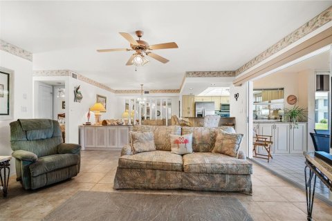 Condominio en venta en Punta Gorda, Florida, 2 dormitorios, 130.53 m2 № 2097791 - foto 10