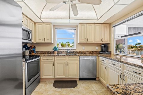 Condominio en venta en Punta Gorda, Florida, 2 dormitorios, 130.53 m2 № 2097791 - foto 5