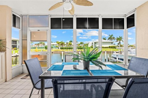 Condominio en venta en Punta Gorda, Florida, 2 dormitorios, 130.53 m2 № 2097791 - foto 2