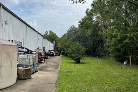 Commercial property in Bunnell, Florida 1337.79 sq.m. № 2102318 - photo 10