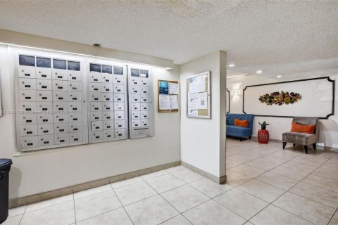 Condominio en venta en Plantation, Florida, 1 dormitorio, 63.17 m2 № 1943566 - foto 22