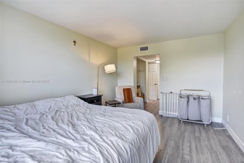Condominio en venta en Plantation, Florida, 1 dormitorio, 63.17 m2 № 1943566 - foto 17