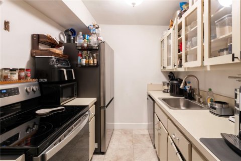 Condominio en venta en Miami, Florida, 1 dormitorio, 81.29 m2 № 2023717 - foto 8