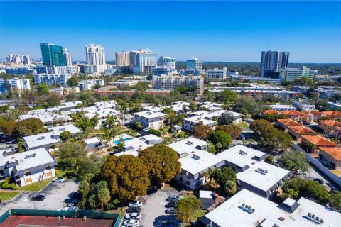 Condominio en venta en Miami, Florida, 1 dormitorio, 81.29 m2 № 2023717 - foto 3