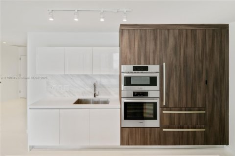 Copropriété à vendre à Miami, Floride: 2 chambres, 144.93 m2 № 2018733 - photo 3