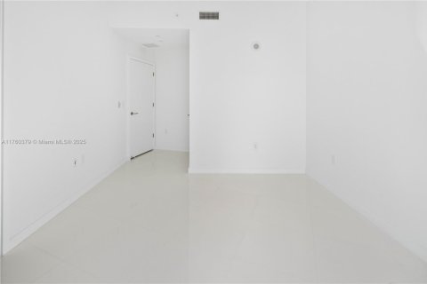 Copropriété à vendre à Miami, Floride: 2 chambres, 144.93 m2 № 2018733 - photo 11