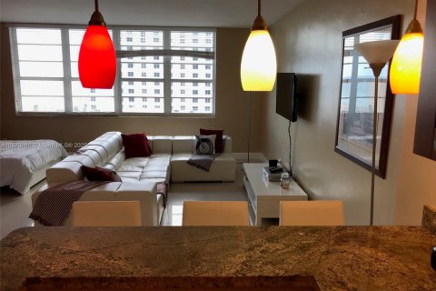 Copropriété à louer à Miami Beach, Floride: 51.1 m2 № 1812078 - photo 8