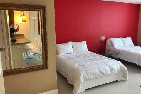 Copropriété à louer à Miami Beach, Floride: 51.1 m2 № 1812078 - photo 2