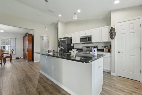 House in Ocala, Florida 3 bedrooms, 154.96 sq.m. № 1733609 - photo 12