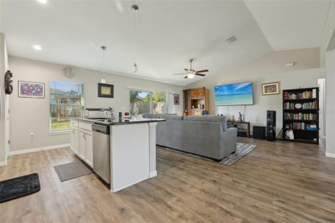 House in Ocala, Florida 3 bedrooms, 154.96 sq.m. № 1733609 - photo 8