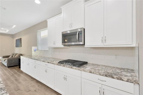 House in Land O' Lakes, Florida 3 bedrooms, 194.26 sq.m. № 1541765 - photo 6