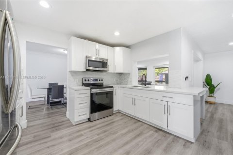 Casa en venta en Coral Springs, Florida, 3 dormitorios, 172.43 m2 № 2032195 - foto 14