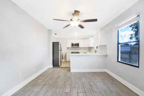Propiedad comercial en venta en Delray Beach, Florida, 176.51 m2 № 2192453 - foto 18