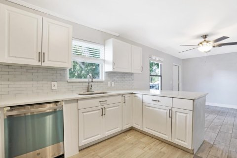 Propiedad comercial en venta en Delray Beach, Florida, 176.51 m2 № 2192453 - foto 20