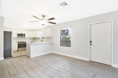Propiedad comercial en venta en Delray Beach, Florida, 176.51 m2 № 2192453 - foto 16