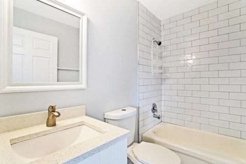 Propiedad comercial en venta en Delray Beach, Florida, 176.51 m2 № 2192453 - foto 27