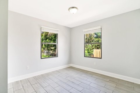 Propiedad comercial en venta en Delray Beach, Florida, 176.51 m2 № 2192453 - foto 25