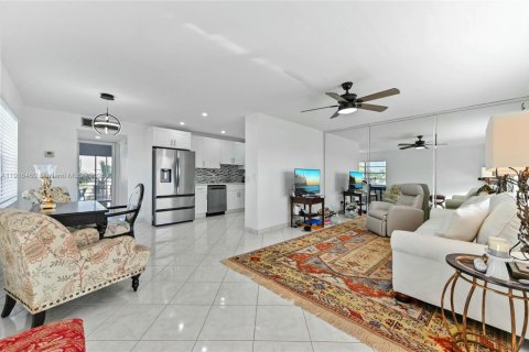 Condo in Delray Beach, Florida, 1 bedroom  № 1973430 - photo 6