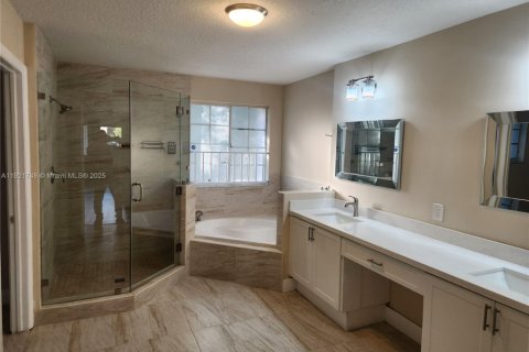 Casa en venta en Doral, Florida, 4 dormitorios, 214.79 m2 № 1975369 - foto 27