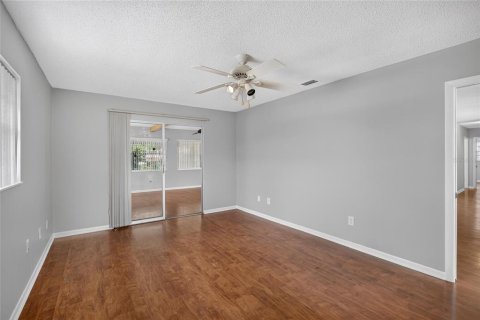 House in Sun City Center, Florida 2 bedrooms, 156.08 sq.m. № 2221147 - photo 27