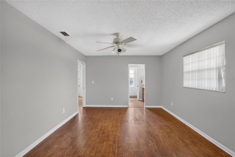 House in Sun City Center, Florida 2 bedrooms, 156.08 sq.m. № 2221147 - photo 24