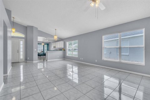 House in Orlando, Florida 3 bedrooms, 136.38 sq.m. № 1823116 - photo 9