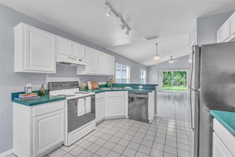 House in Orlando, Florida 3 bedrooms, 136.38 sq.m. № 1823116 - photo 16