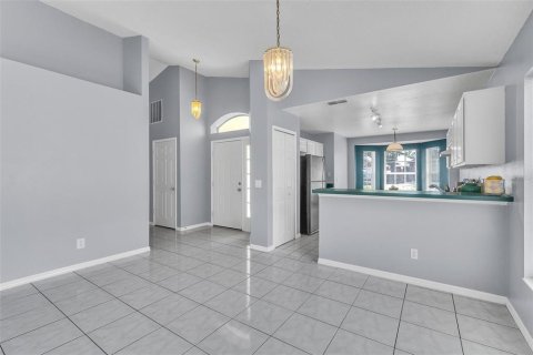 House in Orlando, Florida 3 bedrooms, 136.38 sq.m. № 1823116 - photo 12