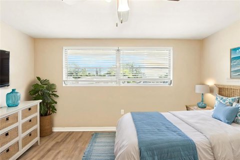 Casa en venta en Port Richey, Florida, 2 dormitorios, 109.9 m2 № 1914102 - foto 5