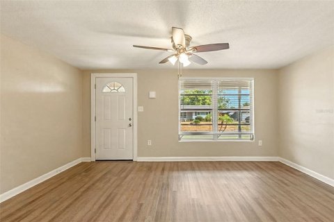 Casa en venta en Port Richey, Florida, 2 dormitorios, 109.9 m2 № 1914102 - foto 9