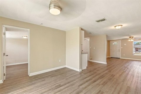 Casa en venta en Port Richey, Florida, 2 dormitorios, 109.9 m2 № 1914102 - foto 18