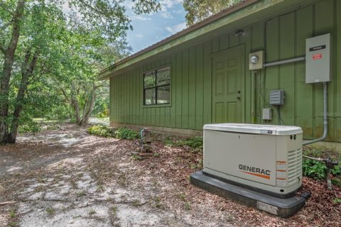 Villa ou maison à vendre à Eastpoint, Floride: 3 chambres, 168.8 m2 № 2206035 - photo 3