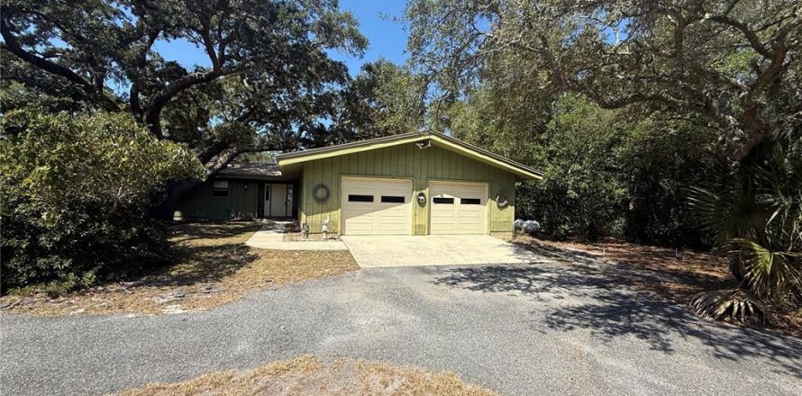 Villa ou maison à Eastpoint, Floride 3 chambres, 168.8 m2 № 2206035