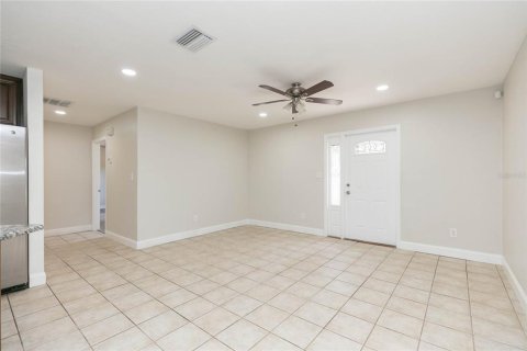 Casa en venta en Dade City, Florida, 3 dormitorios, 143.44 m2 № 2106778 - foto 7