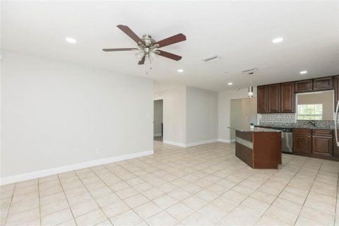 Casa en venta en Dade City, Florida, 3 dormitorios, 143.44 m2 № 2106778 - foto 6
