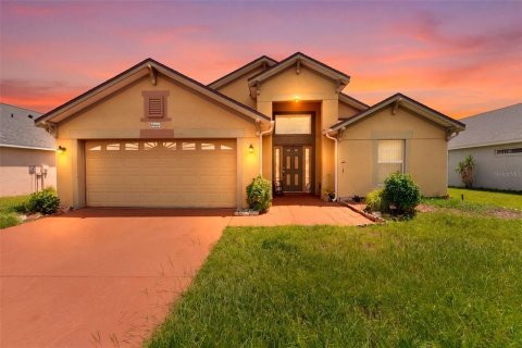 Casa en Lakeland, Florida 3 dormitorios, 149.57 m2 № 2347769