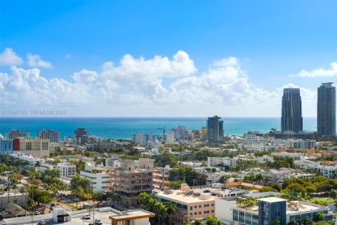 Condominio en venta en Miami Beach, Florida, 2 dormitorios, 134.8 m2 № 2090908 - foto 16