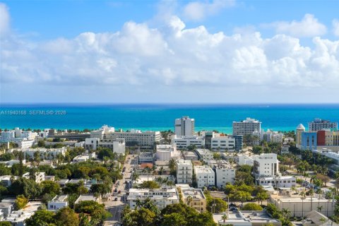 Condominio en venta en Miami Beach, Florida, 2 dormitorios, 134.8 m2 № 2090908 - foto 15