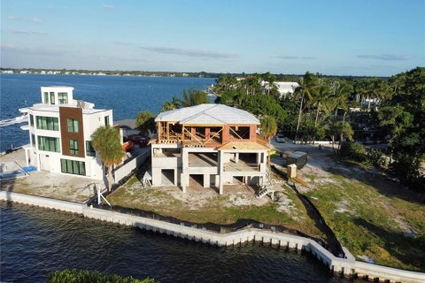 Villa ou maison à vendre à Sarasota, Floride: 4 chambres, 360.83 m2 № 2430468 - photo 5