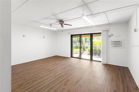 Touwnhouse à vendre à Treasure Island, Floride: 2 chambres, 162.58 m2 № 1907107 - photo 9