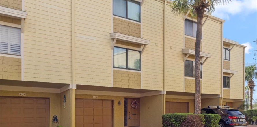Touwnhouse à Treasure Island, Floride 2 chambres, 162.58 m2 № 1907107
