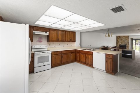 Touwnhouse à vendre à Treasure Island, Floride: 2 chambres, 162.58 m2 № 1907107 - photo 14